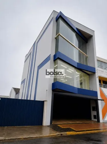 EXCELENTE PREDIO COMERCIAL COM 3 PAVIMENTOS ! !