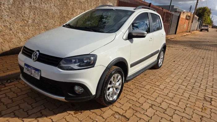 Volkswagen Crossfox 1.6 MI Total Flex 8V 5P 2014