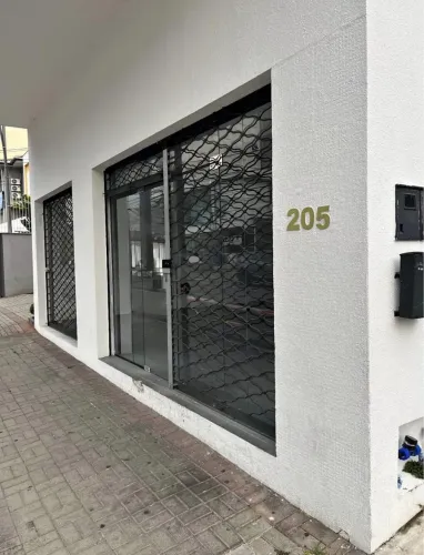 Sala comercial para locação no Centro de Blumenau.