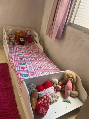 Vendo cama e colchão novo 300$
