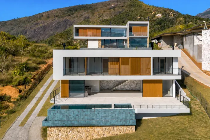 Casa com 4 quartos em Nogueira, Petrópolis