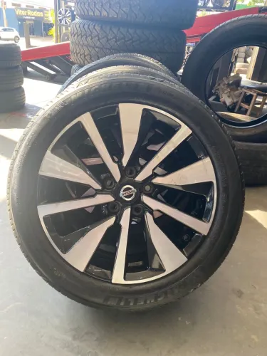 Rodas 17 Nissan Kicks 2026 e Sentra+ pneus Michelin 