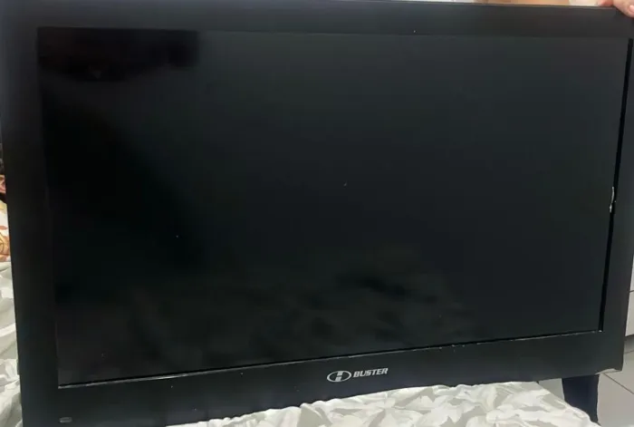 Vendo Tv H-buster 32 polegadas 