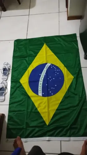 Bandeira do Brasil - Bandeira Média - 0,70 x 100mts - Poliéster - Bandeirão Copa do Mundo