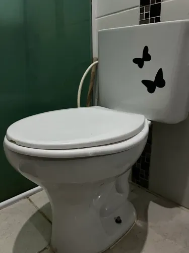 Vaso com caixa acoplada 
