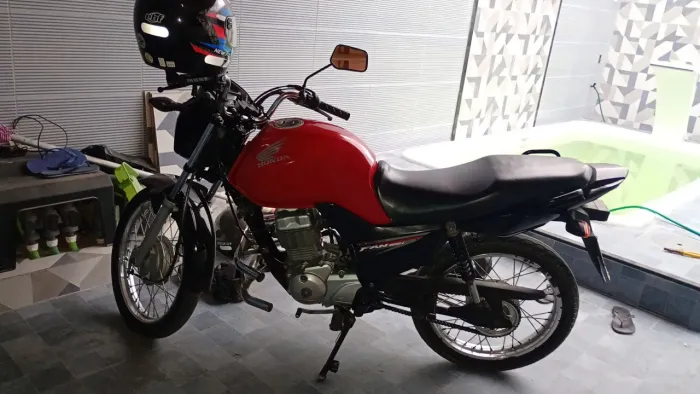 Honda fan 125 ks sem detalhes, moto bem conservada!!