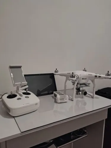 DRONE DJI  PHANTOM 3 ADVANCED