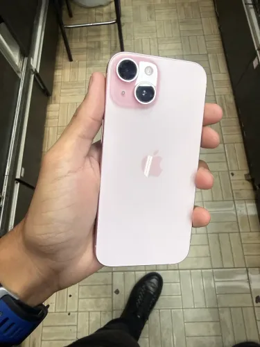 iPhone 15 128GB