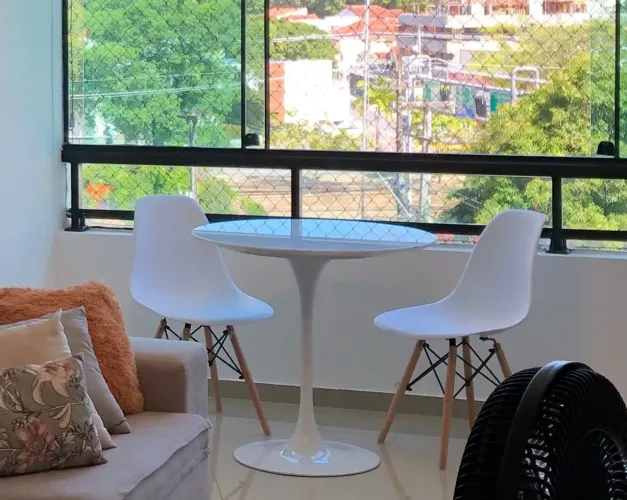 Mesa redonda para varanda 