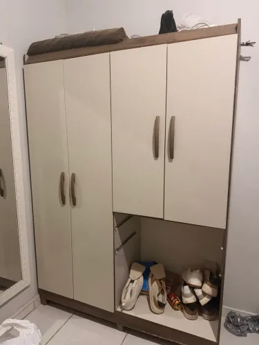 GUARDA ROUPA PARA DOAÇÃO
