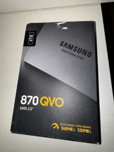 SSD SATA 4TB SAMSUNG QVO 870 NOVO SEM USO