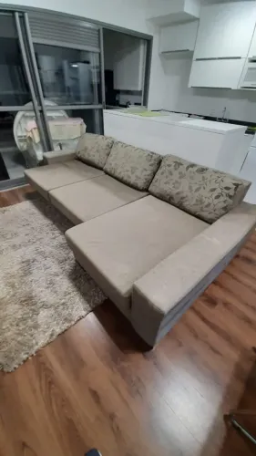 SOFÁ GRANDE COM CHAISE E ASSENTO RETRATIL