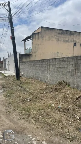 TERRENO DE ESQUINA - SIM