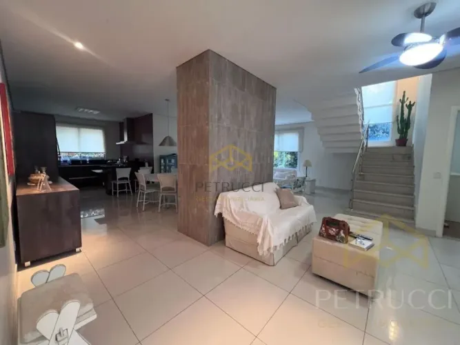 EXCELENTE CASA EM VALINHOS NO CONDOMÍNIO VALE ITAMARACÁ