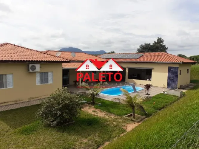 Chácara 3000 m² com piscina a venda na cidade de Bofete interior de SP, Condomínio Portal 