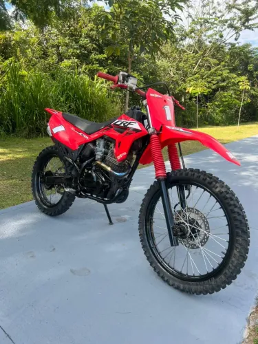 MOTO CRF 230 