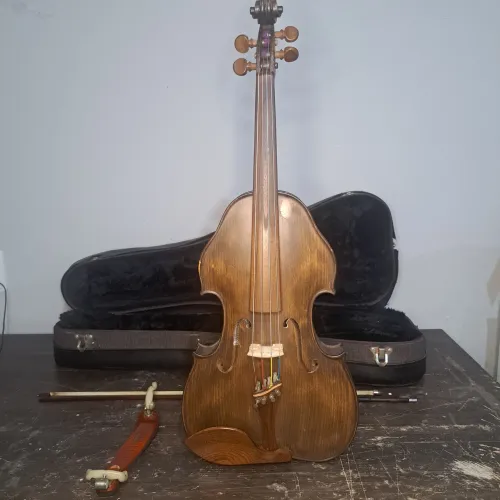 Viola de arco modelo Iizuka 42