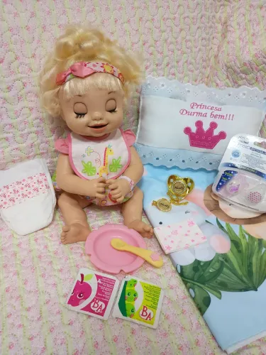 Baby Alive Troninho usada funcionando 