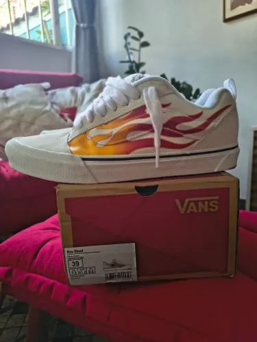 Vans Knu Flame Tam 39/40