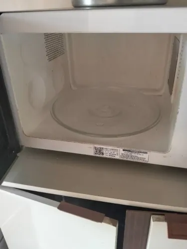 Vendo microondas 20 litros 230 reais