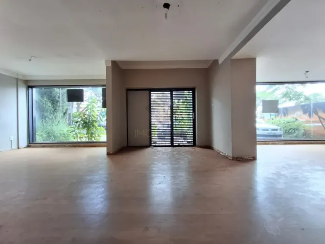 Salão comercial para locação no bairro Centro, em Ribeirão Preto