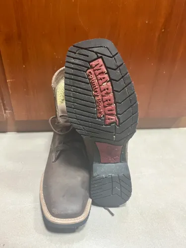 Bota de couro