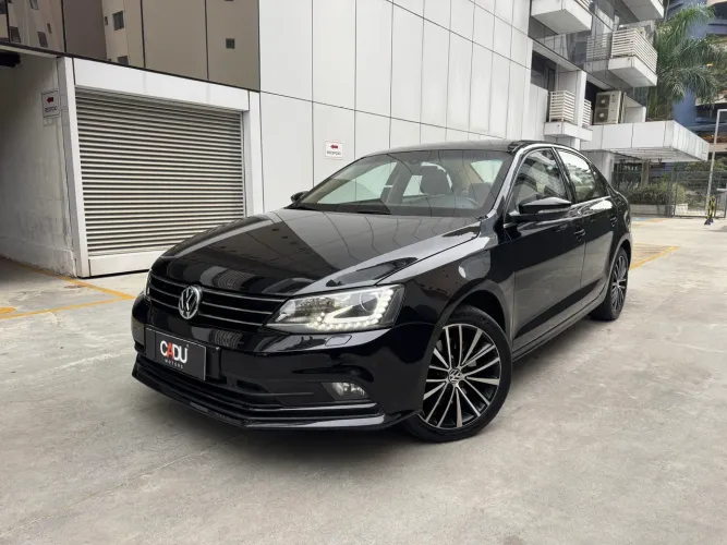 Volkswagen Jetta Highline 2.0 TSI 16V 4P Tiptronic 2017