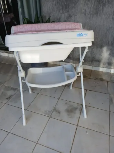 BANHEIRA COM SUPORTE E TROCADOR BURRIGOTTO