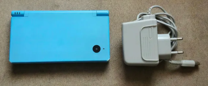 Nintendo DSi - Ótimo Estado (Faço olx pay)