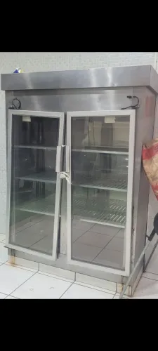 Expositor 2 portas grandes de inox e vidro