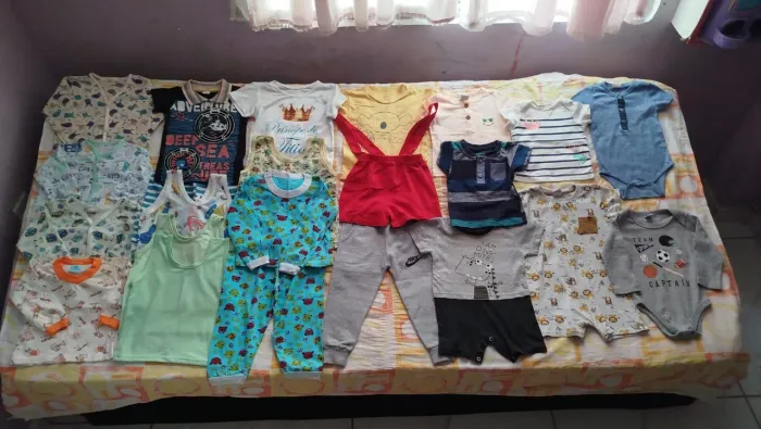 Lote de bebê menino com 20 peças tamanho 3/6 meses