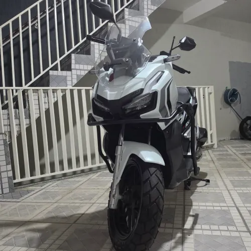 Honda ADV - Impecável !!!