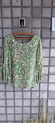 Blusa manga comprida verde
