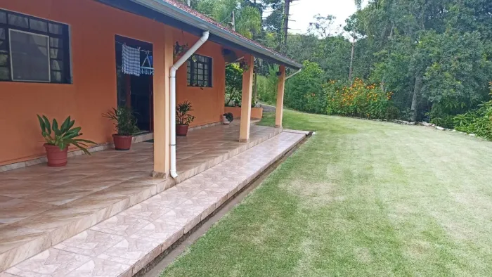 Chácara maravilhosa com lago