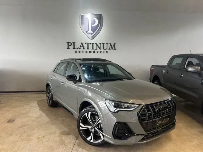 Audi Q3 Perf. Black 2.0 TFSI Tiptr. Quattro 2025