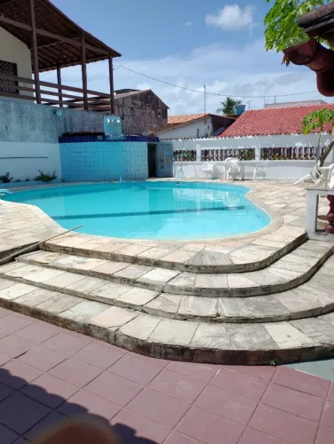 Casa para Aluguel em Julho em Salinas, 3 Quartos, Piscina e Churrasqueira