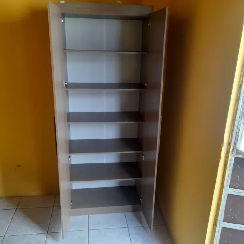 Guarda- roupa 