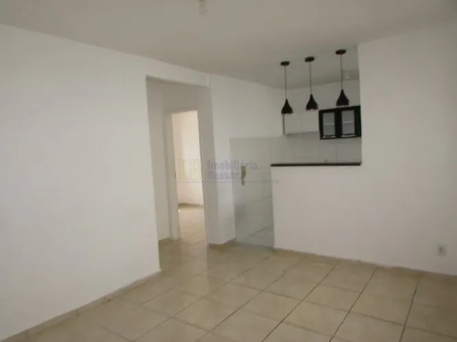 APARTAMENTO DOIS QUARTOS PRIMEIRO ANDAR