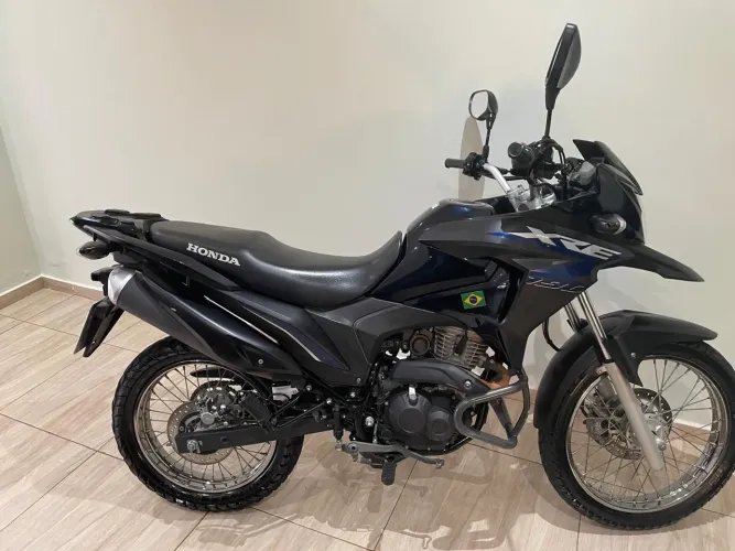 Vendo moto xre 190