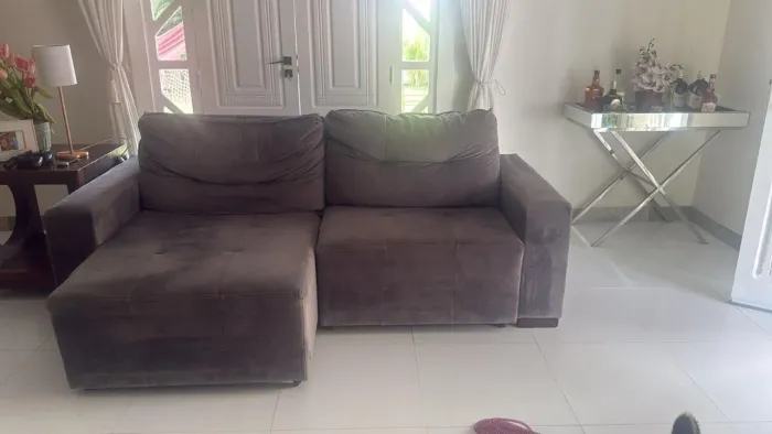 Vendo Rack de TV, Cadeira e Banco e Sofa.Junto ou separado