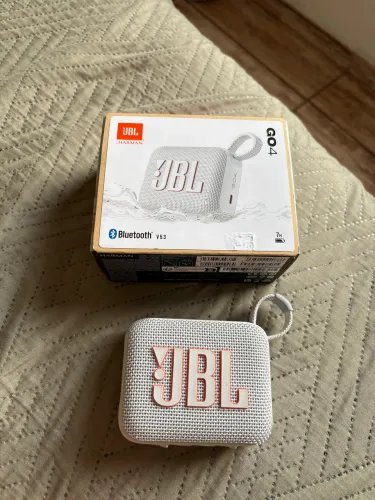 Caixa de som JBL go4