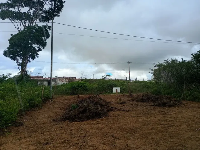 Terreno no loteamento Arco íris