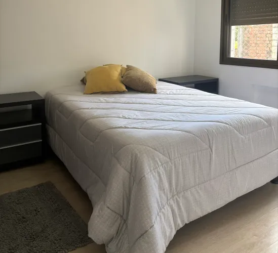 CAMA CASAL c/colchão e BOX c/ BAÚ retrátil