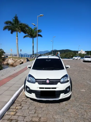 Fiat Uno WAY 1.0 Flex 6V 5P 2017