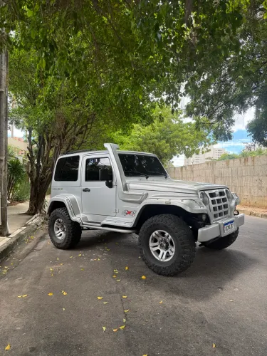 Troller T-4 4X4 3.0 TB Int. Cap. Rígida Diesel 2011