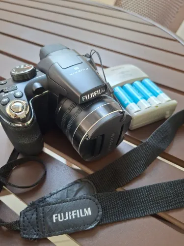 Câmera Digital - Fujifilm FinePix S4500