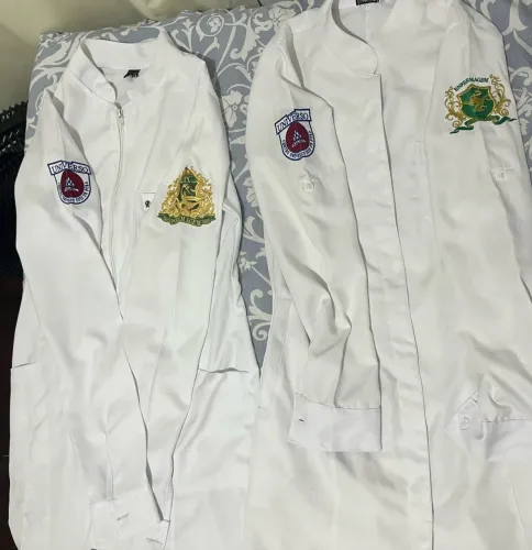 Jalecos de Enfermagem com logo da universo