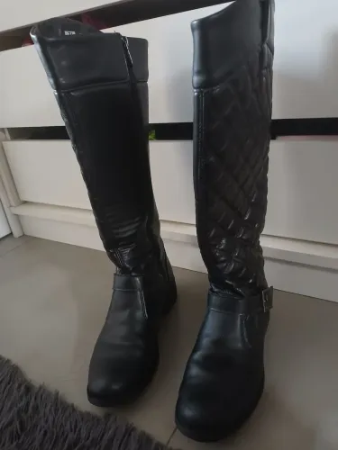 Bota cano alto