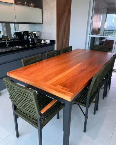 Mesa área gourmet