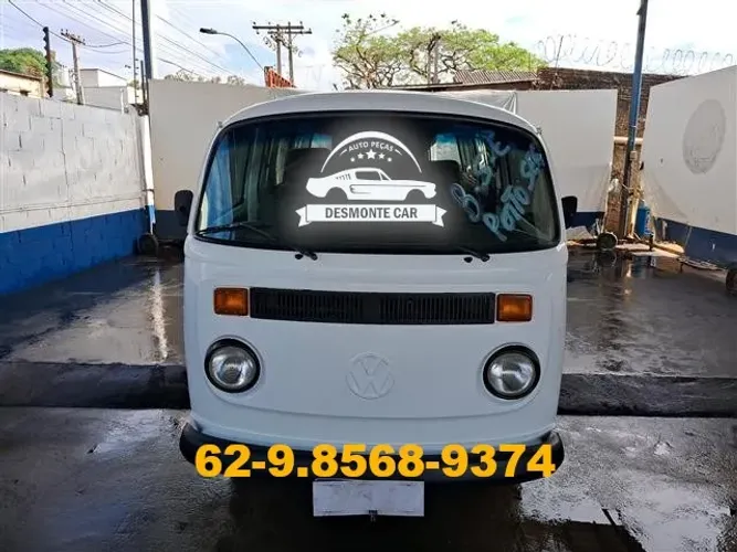 Sucata Volkswagen Kombi 1997 p/ Retirada de Peças